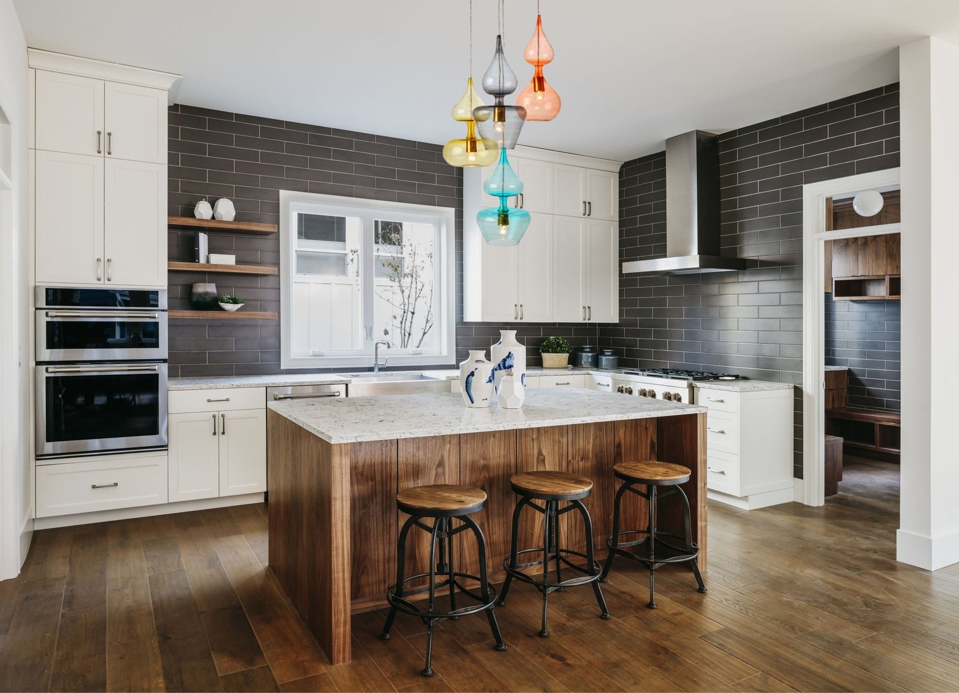 4 Modern pendants lights - kitchen island light | Les Trois Pyramides