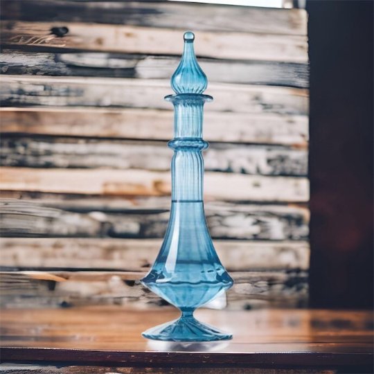 Vintage Classic Decanter Bottle with Stopper - Les Trois Pyramides