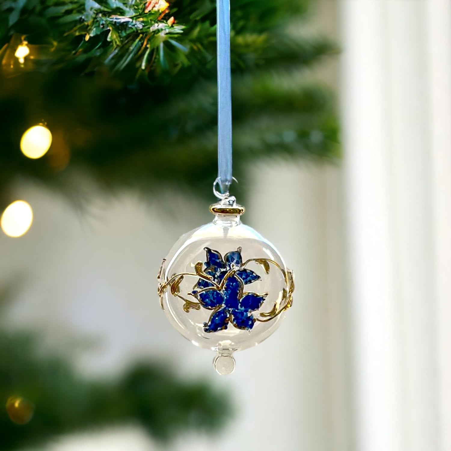 Hand-Blown Glass Christmas Ornament for Xmas Decorations - Les Trois Pyramides