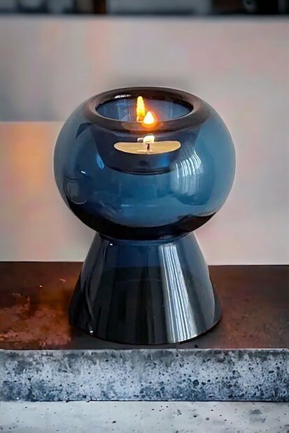 Minimalist Mushroom Blown Glass Candlestick Holder - Les Trois Pyramides