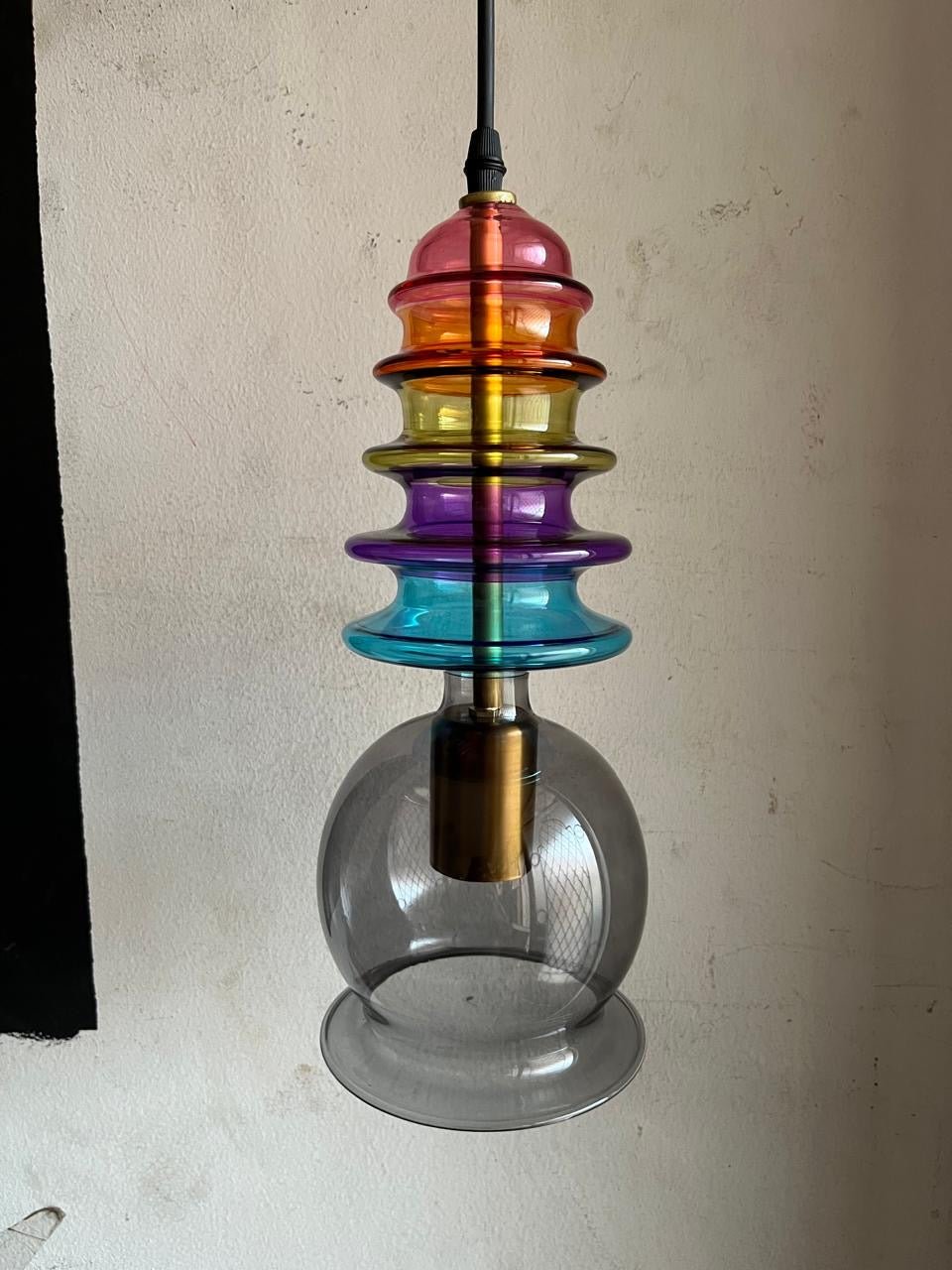 modern-rainbow-blown-glass-light-pendant | Les Trois Pyramides