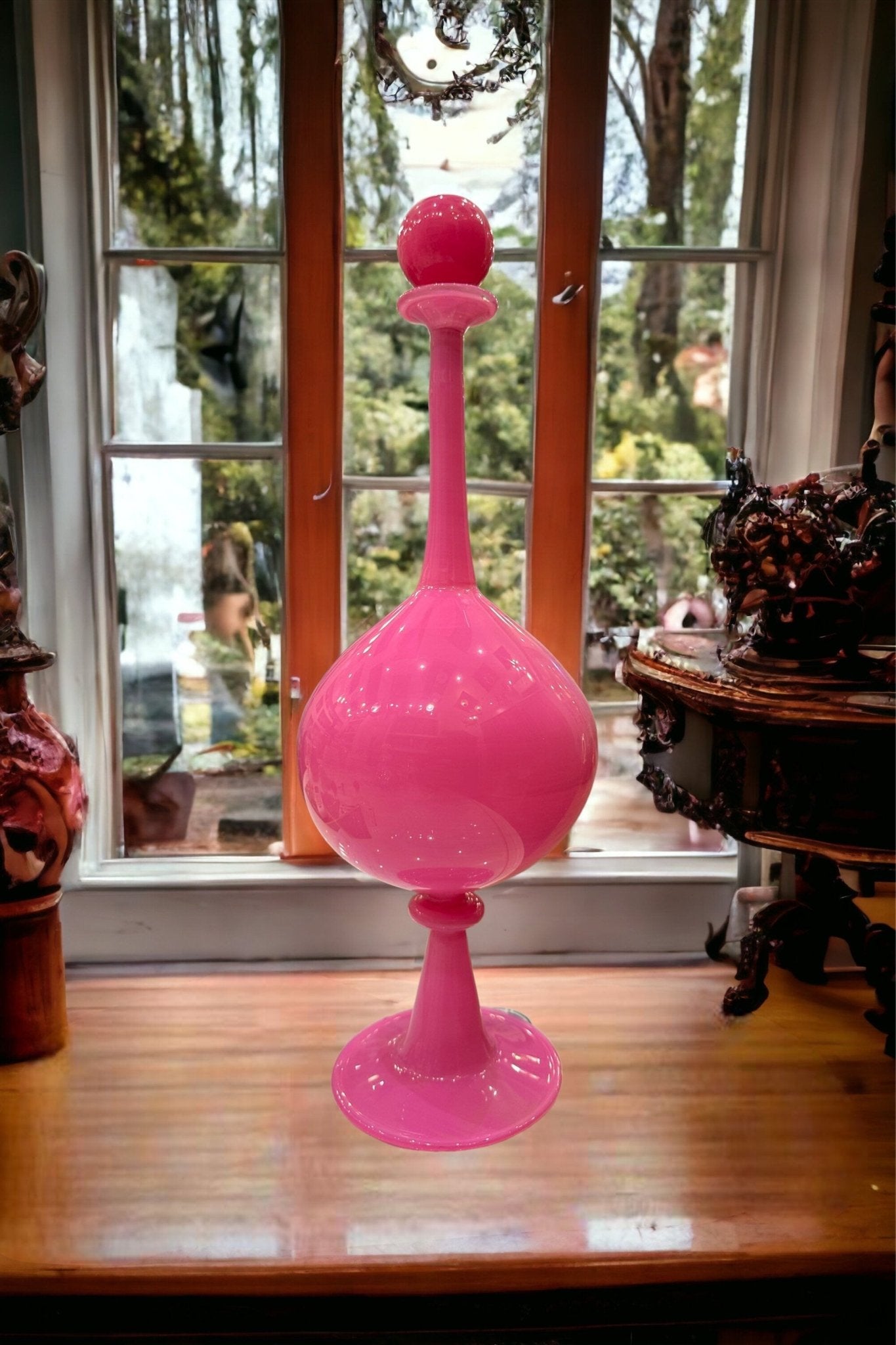 Pink Modern Decanter Bottle with Stopper - Handmade Blown Glass Bottle - Decanters - Decanter Gift - Blown Glass Decanter - Decor Gifts | Les Trois Pyramides