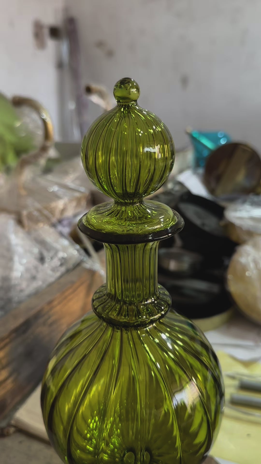 Hand-Blown Green Glass Decanter β A Timeless Accent