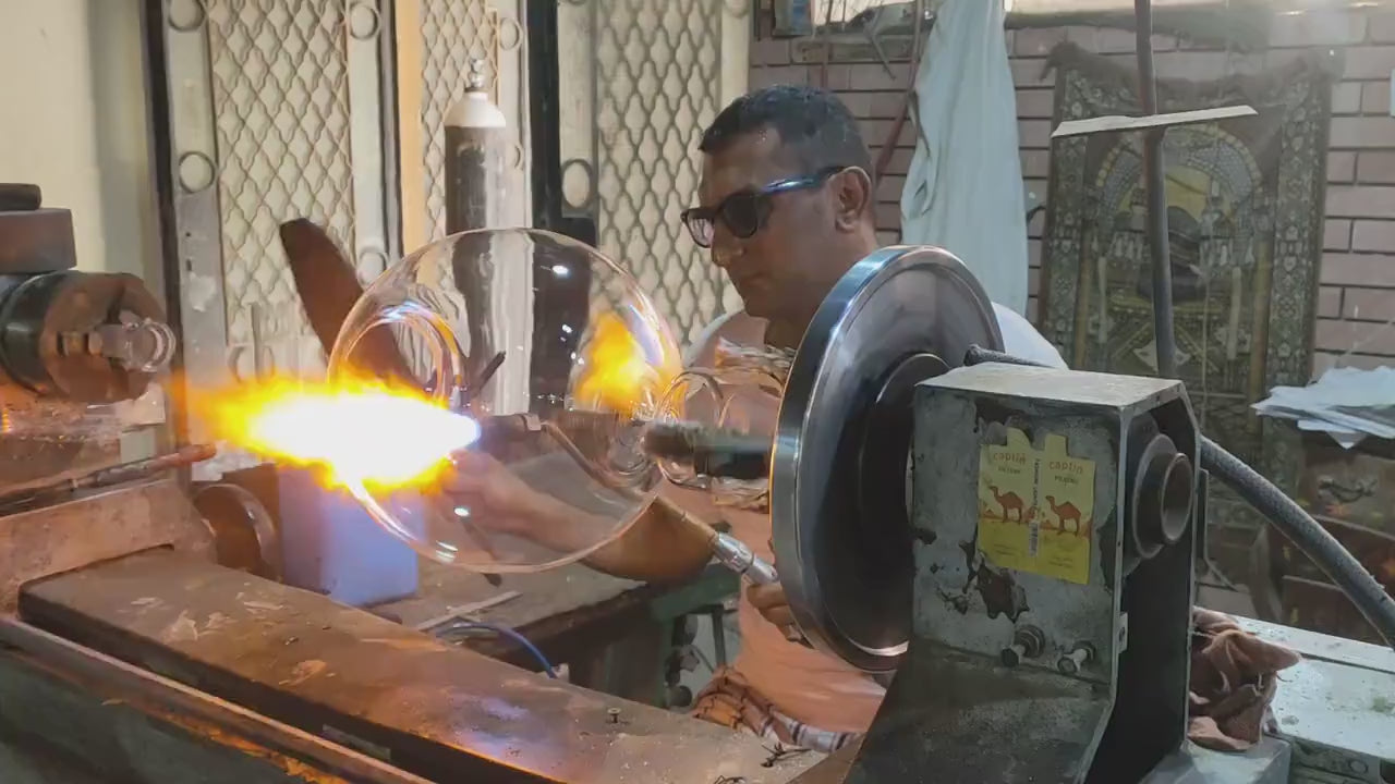 The making of the Set of three blown glass light pendants for office decor - Les Trois Pyramides