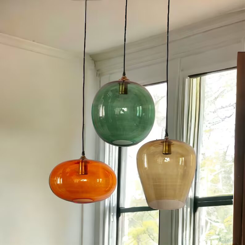 Set of three blown glass light pendants for office decor - Les Trois Pyramides