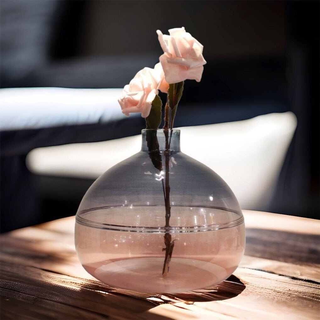 Shaded Grey and Pink Art Deco Vase - Les Trois Pyramides