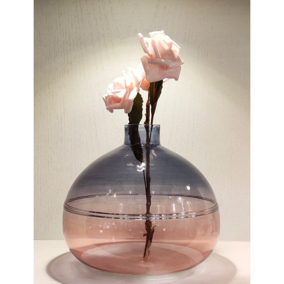 Shaded Grey and Pink Art Deco Vase - Les Trois Pyramides