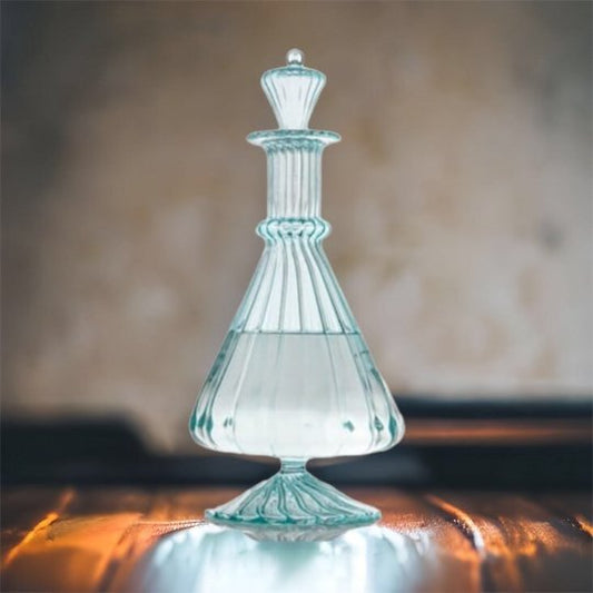 Vintage Classic Decanter Bottle with Stopper - Les Trois Pyramides