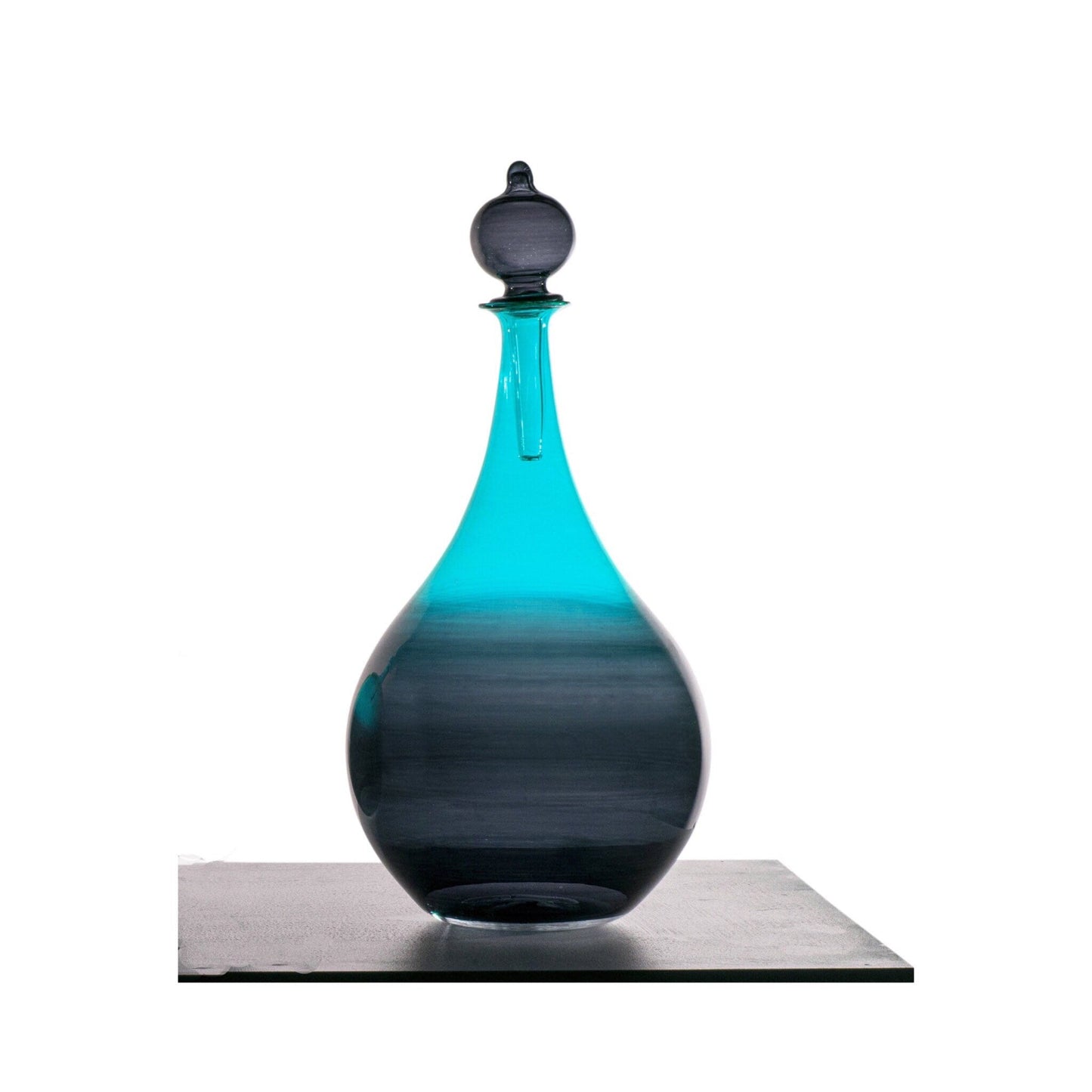 Vintage Classic Decanter Bottle with Stopper - Les Trois Pyramides