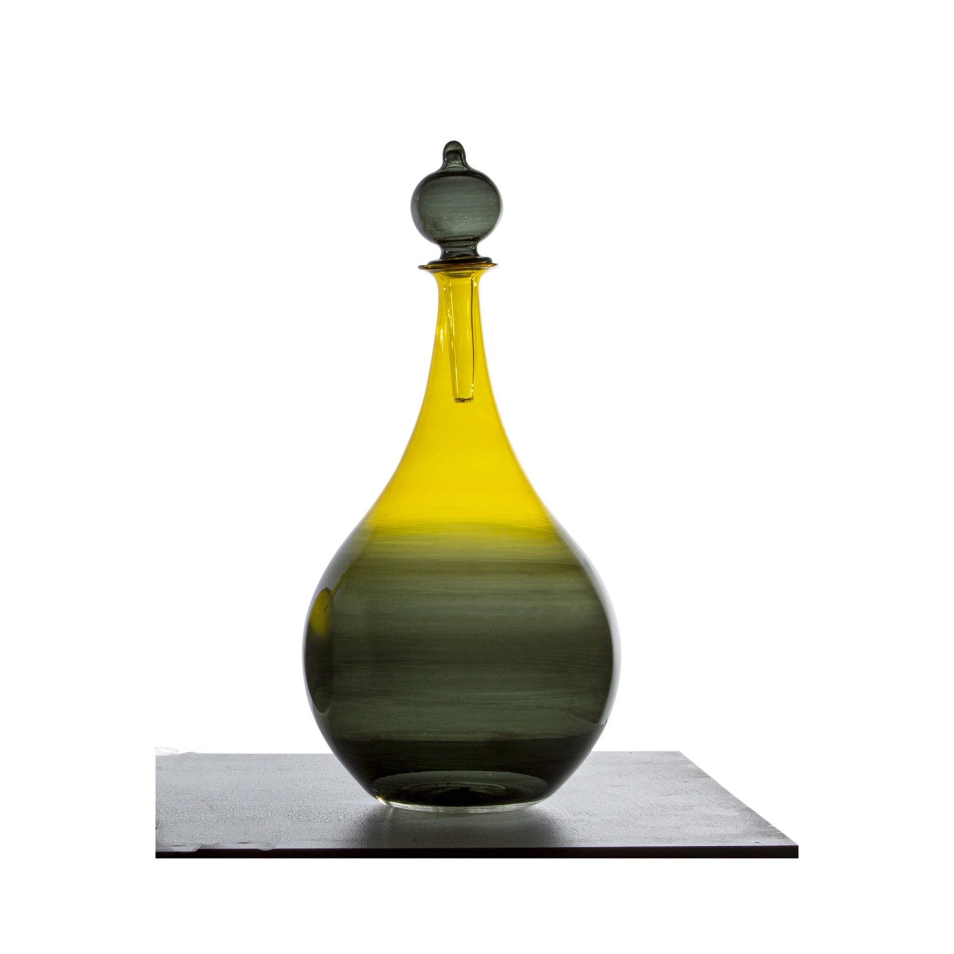 Vintage Classic Decanter Bottle with Stopper - Les Trois Pyramides