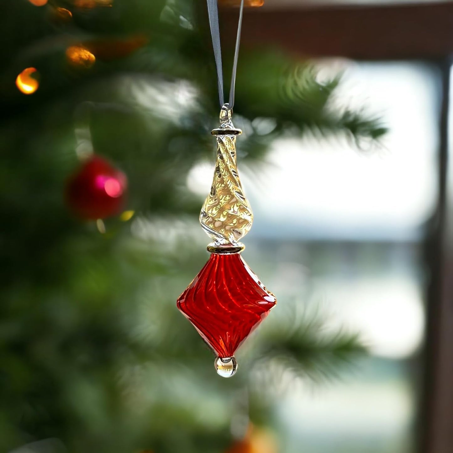 Egyptian Unique Christmas Tree Hand-Blown "Red" - Les Trois Pyramides