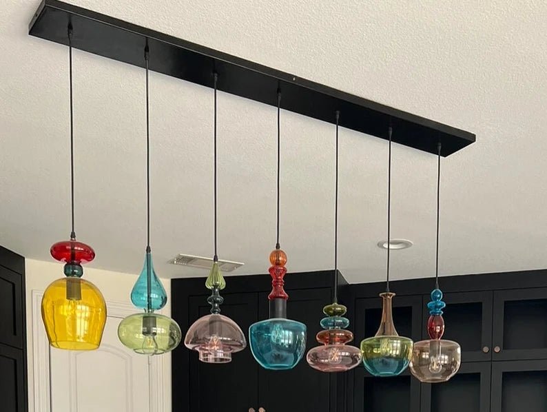 Set of 7 light pendants with ceiling bar - Chandelier lighting Modern decor | Les Trois Pyramides