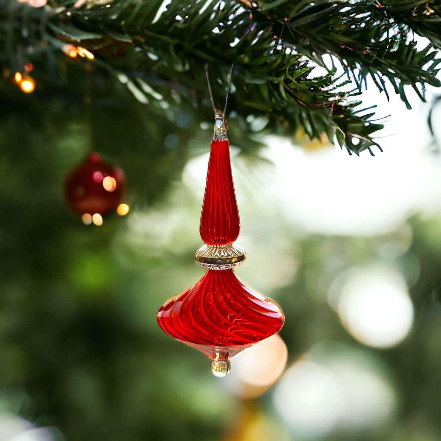 Red Ribbed Glass Christmas Ornament - Les Trois Pyramides 