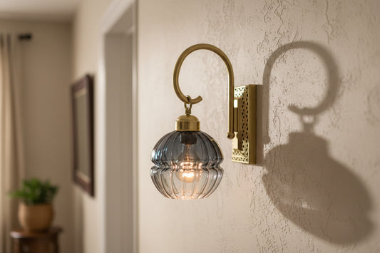 Antique Brass Wall Sconce with Ribbed Black Glass Globe – Luxurious Vintage-Inspired Accent Lighting | Les Trois Pyramides