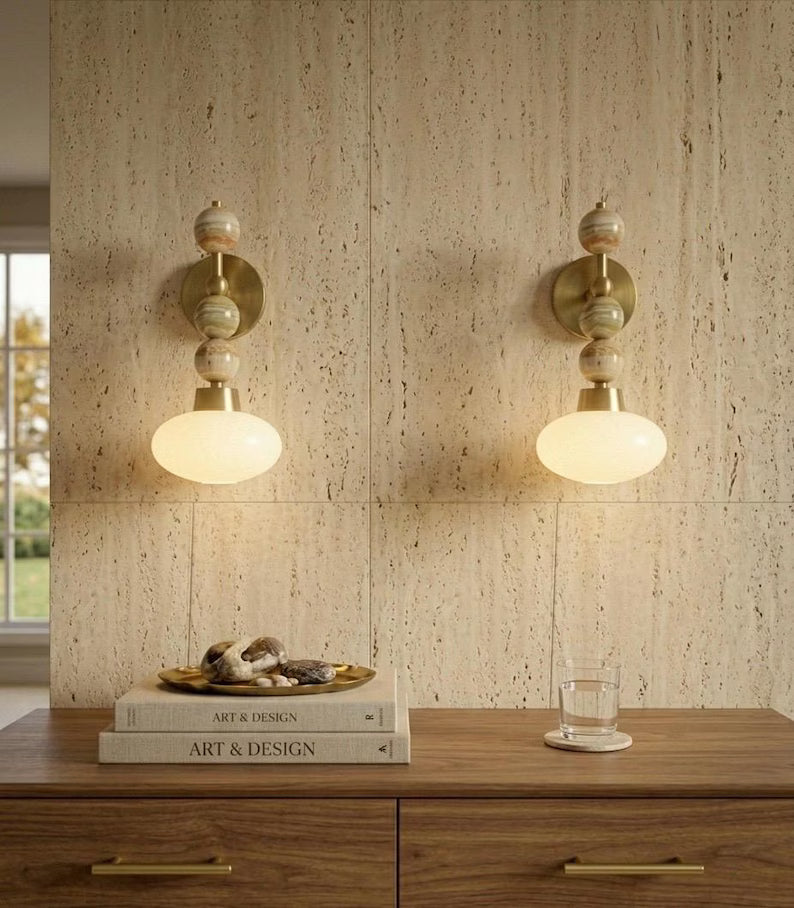 Frosted Glass wall light with Natural onyx stones - Brass Finish Light Fixture - Artisan Wall Lighting - wall sconce | les Trois Pyramides 