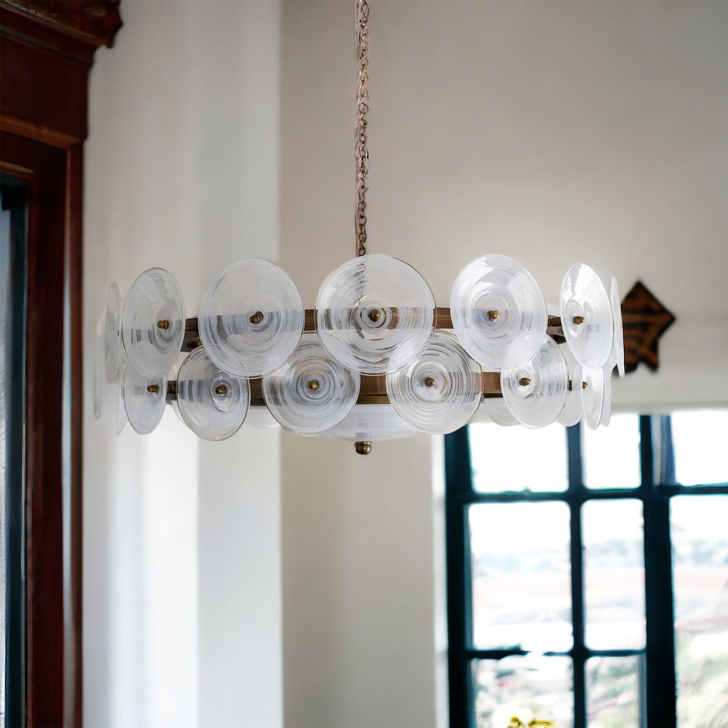 Milky Glass chandelier | Les Trois Pyramides