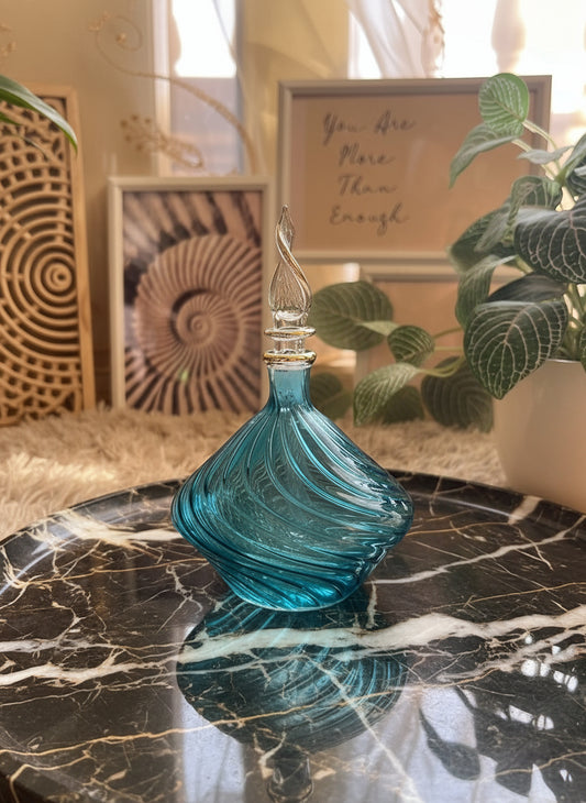 Turquoise Ribbed Blown Glass perfume Bottle with 14K Gold | Les Trois Pyramides