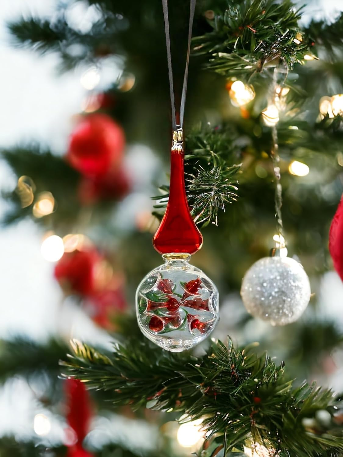 Double Layer Red Hand-Blown Glass Christmas Ornament for Xmas Decorations - Les Trois PyramideDouble Layer Red Hand-Blown Glass Christmas Ornament for Xmas Decorations - Les Trois Pyramides