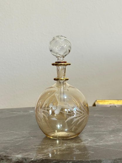 Gold Engraved Perfume Bottle with 14K Gold | Les Trois Pyramides