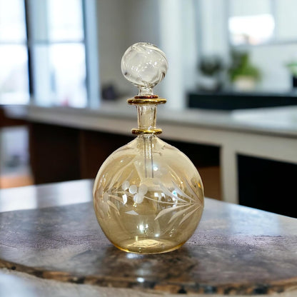 Gold Engraved Perfume Bottle with 14K Gold | Les Trois Pyramides