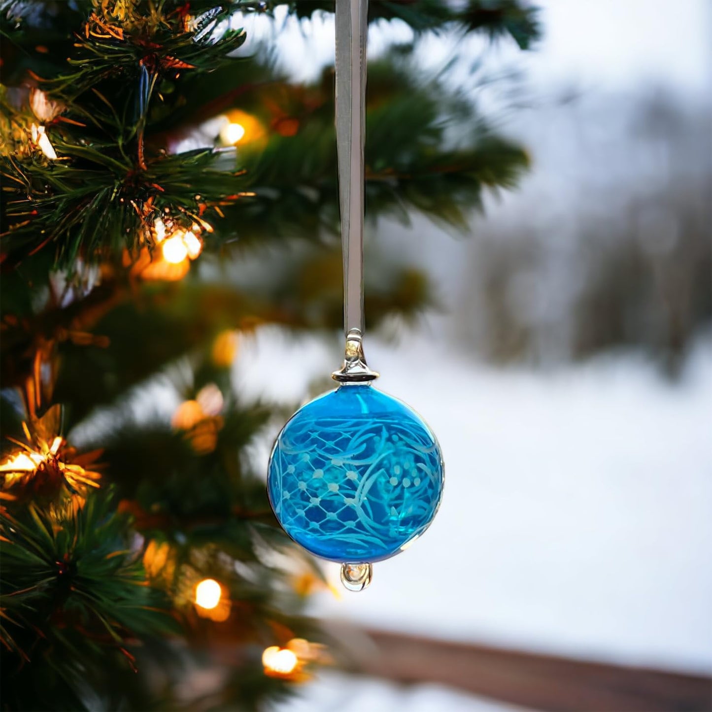 Hand-Blown Blue Glass Ornament with Intricate Etching – Elegant Holiday Tree Decoration