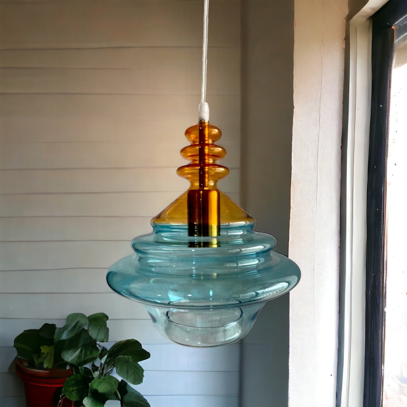 Handcrafted Light Pendant for Kitchen Decor | Les Trois Pyramides