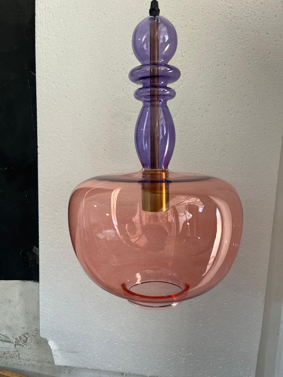 Handblown Glass Pendant Light Set – Custom Hanging Glass Lights for Interior Spaces | Les Trois Pyramides 