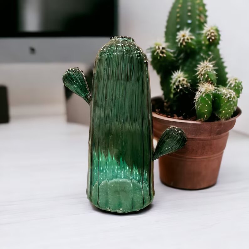 Green cactus shaped Art Deco Vase - Hand blown Glassware - Blown glass vases - Large vase - colored glass vases - vase for flowers