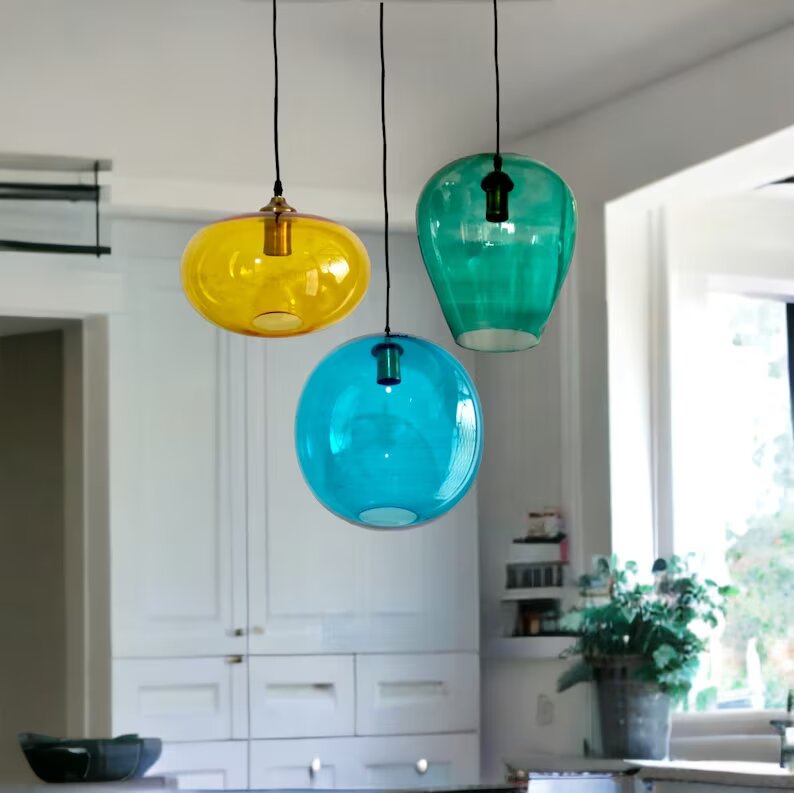 Set of Three Blown Glass Light Pendants for Living Room Decor, Multicolored Ceiling Lights, Lights Pendants for Home Decor, Modern Decor - Les Trois Pyramides