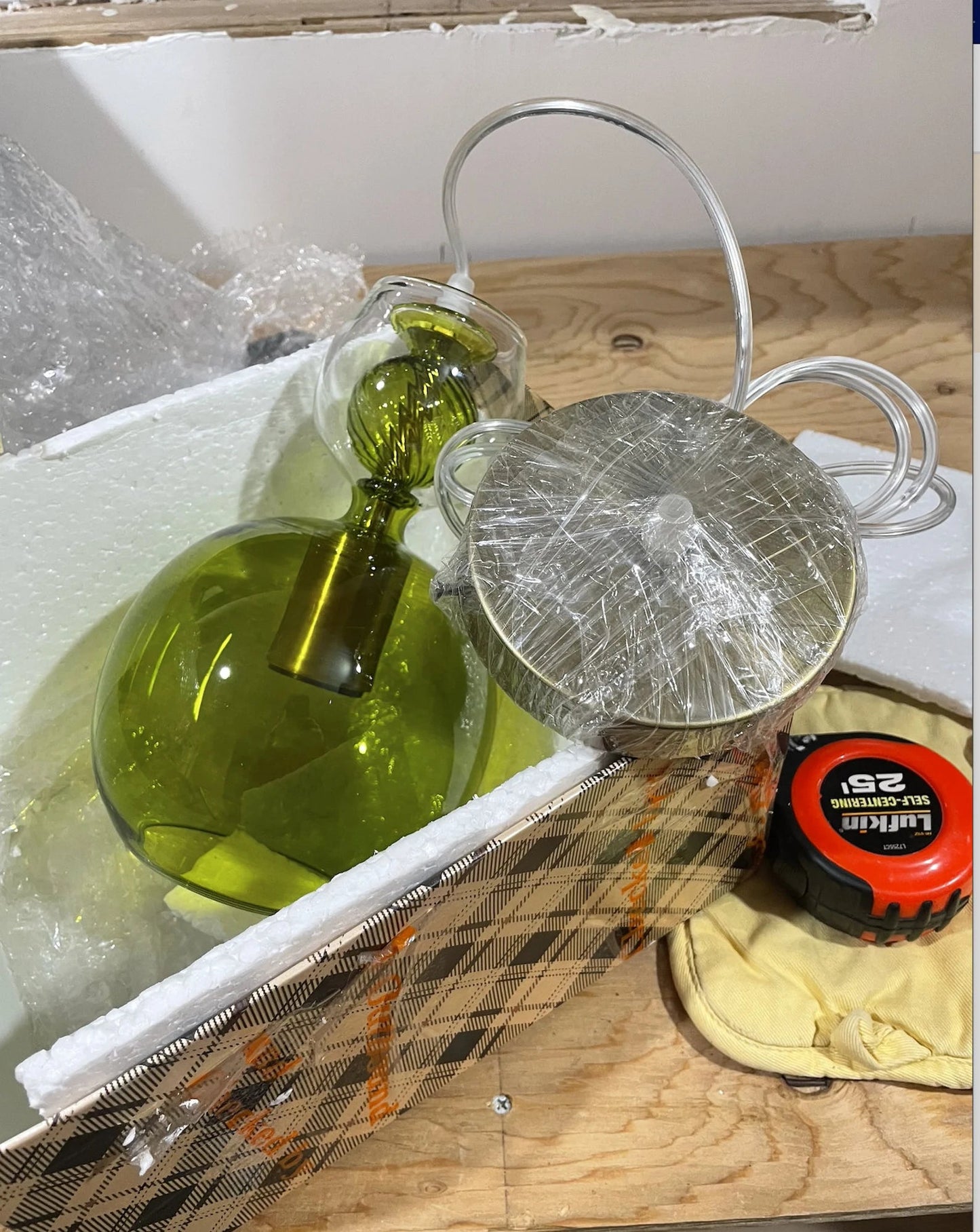 Modern green pendant light _ Les Trois Pyramides
