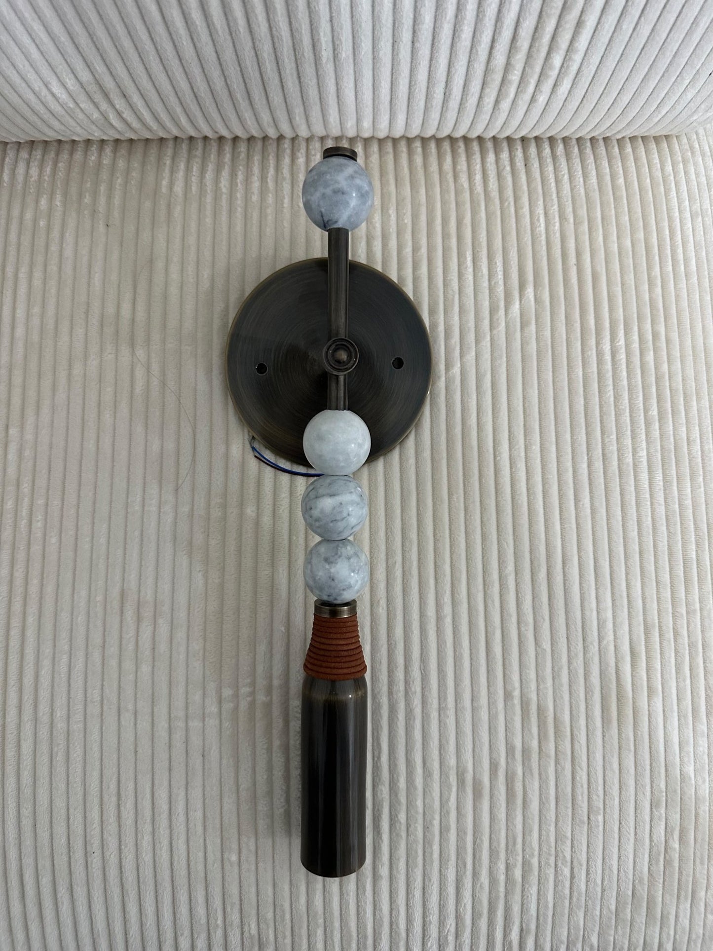 Marble Wall Sconce in Antique Brass - Bedside stone Wall Lamp - Les Trois Pyramides