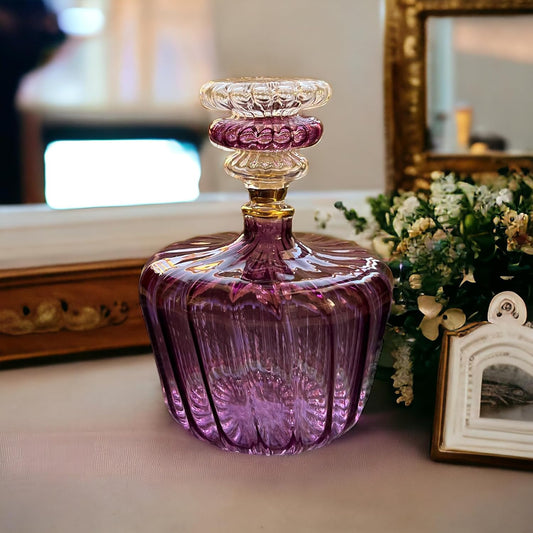 Violet Perfume Bottle with 14K Gold | Les Trois Pyramides