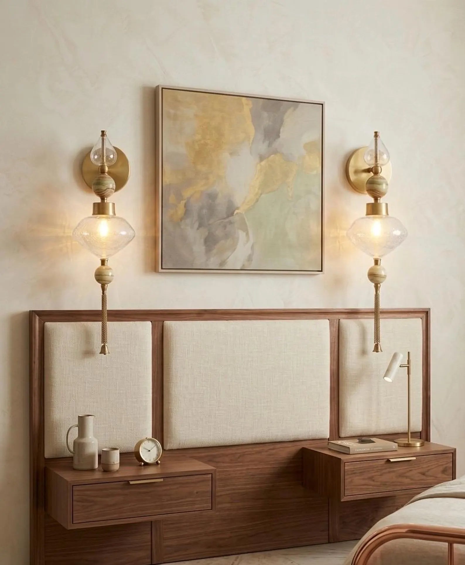 Modern Glass Wall Sconce with Onyx Accent - Artisanal lighting - Les Trois Pyramides