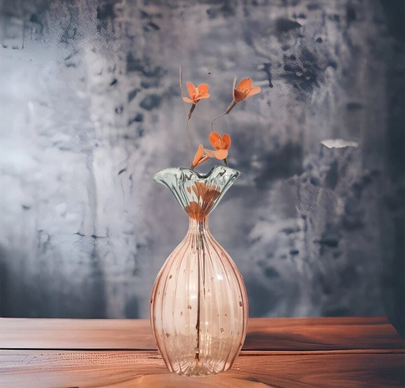 Multicolored Art Deco Modern Vase in pink and clear Glass | Les Trois Pyramides