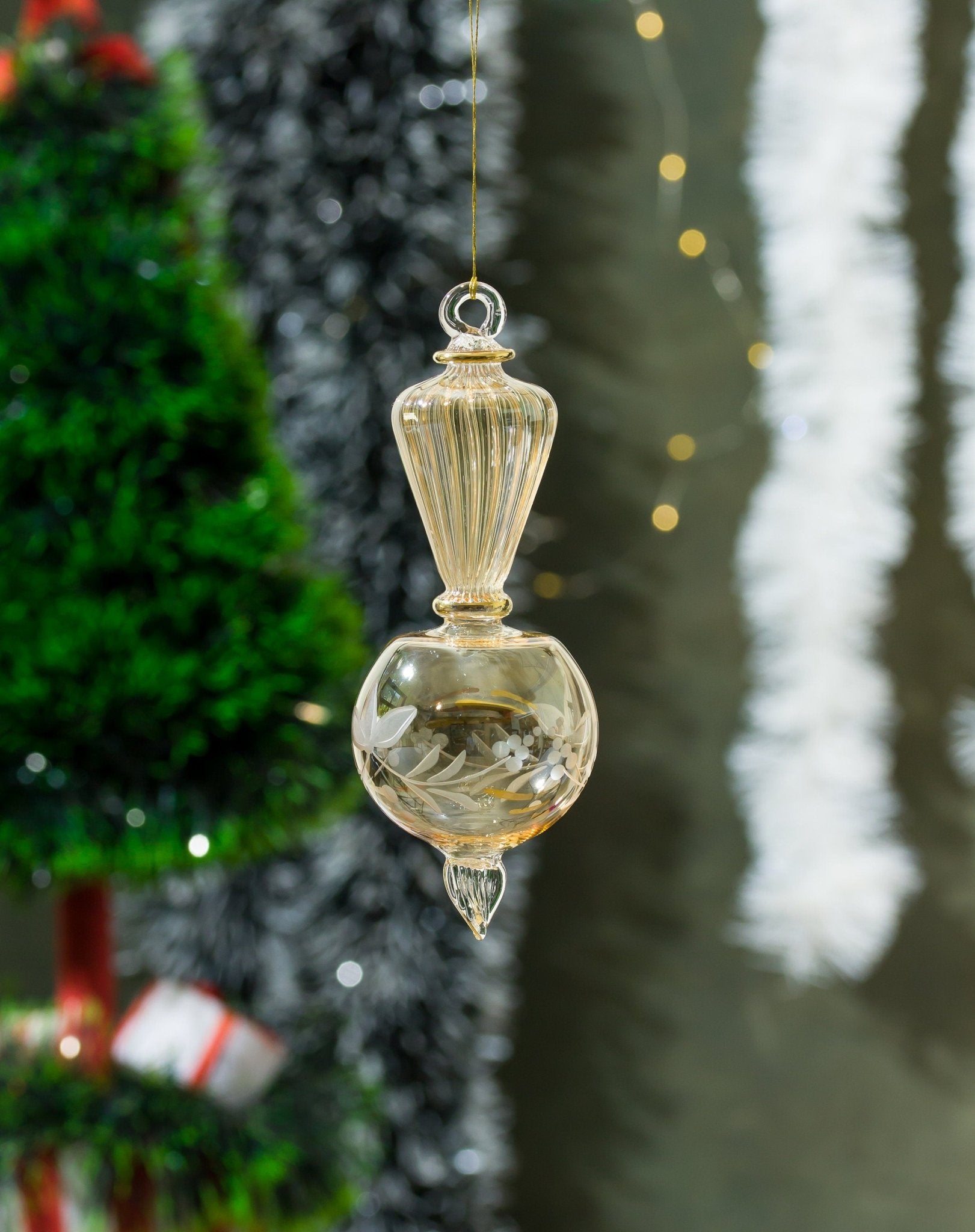 phoenix Hand-Blown Glass Ornament with Intricate Detailing – Elegant Hanging Décor for Holiday