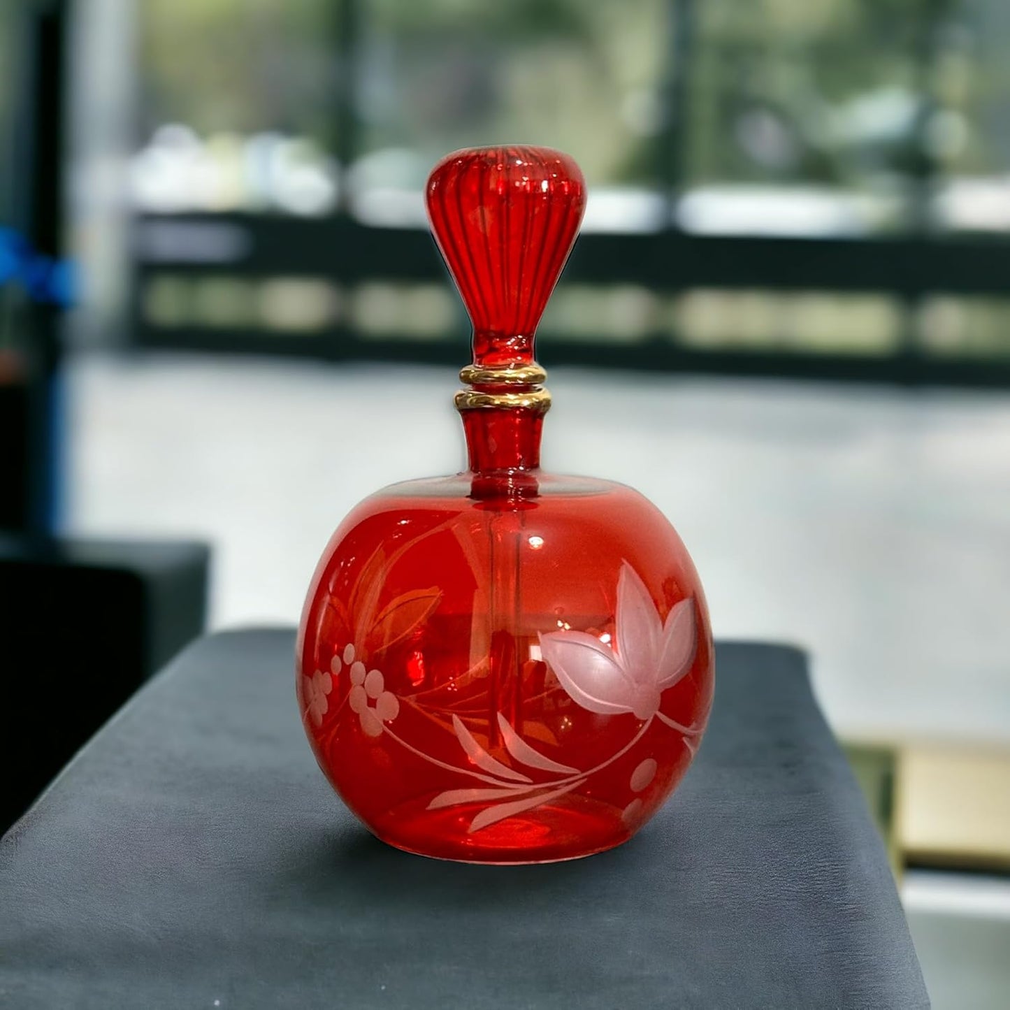 Red Perfume Bottle with 14K Gold | Les Trois Pyramides