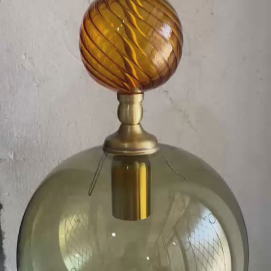 Set of Three Pendant Lights with Copper Separations - Les Trois Pyramides