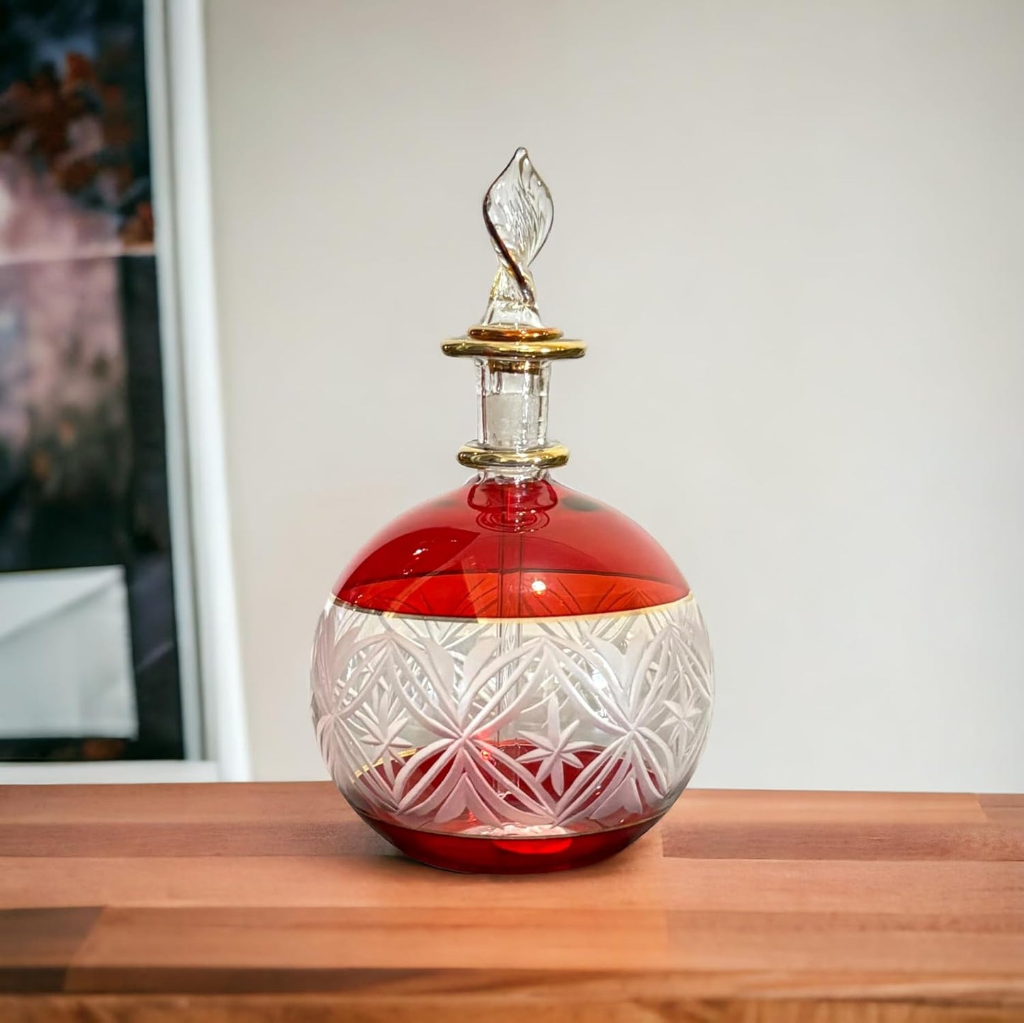 Red Engraved Perfume Bottle with 14K Gold | Les Trois Pyramides