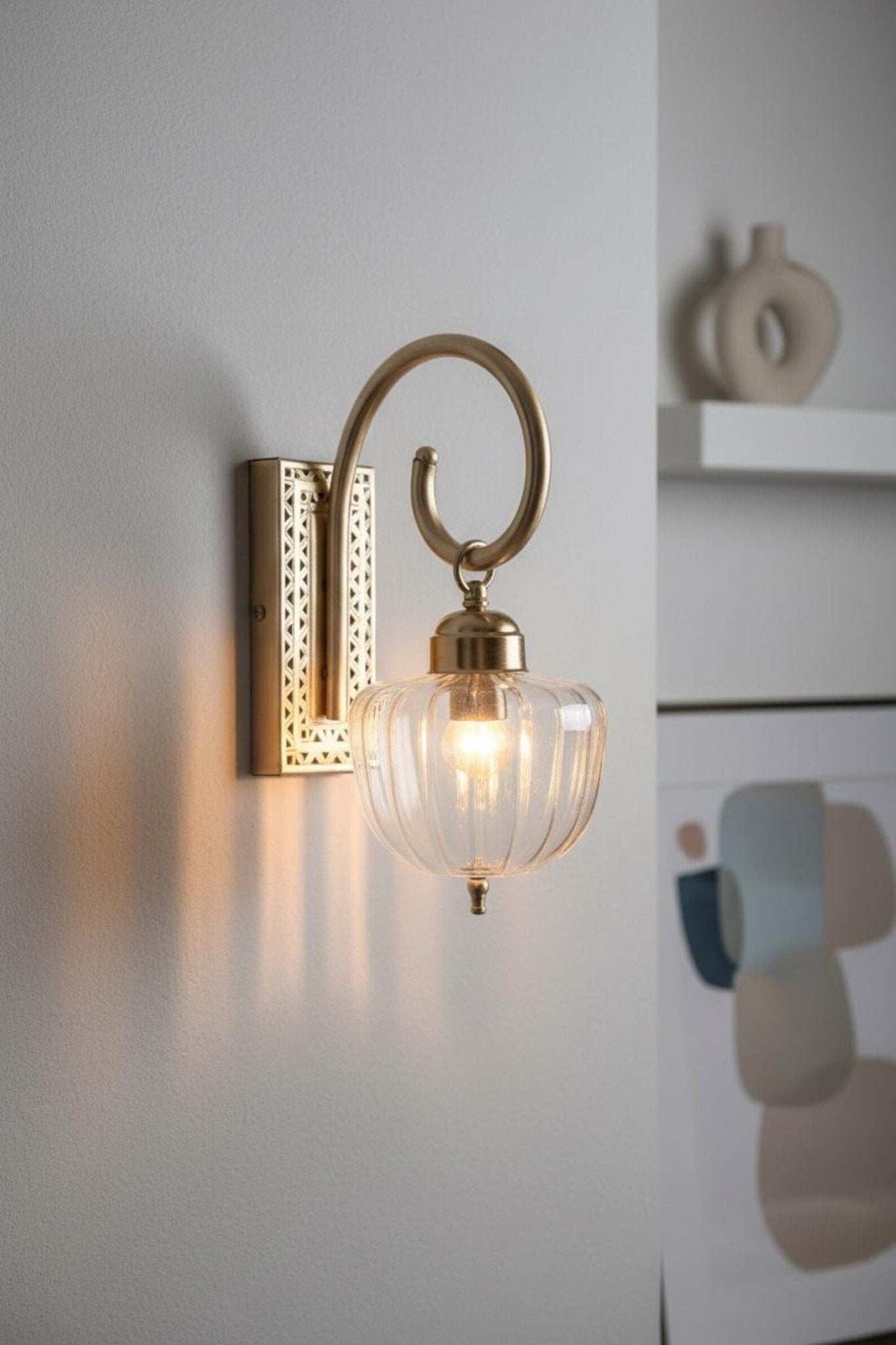 Ribbed Clear Glass Wall Sconce with Brass Arm – Handmade Wall Light | Les Trois Pyramides