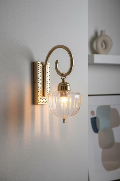 Ribbed Clear Glass Wall Sconce with Brass Arm – Handmade Wall Light | Les Trois Pyramides