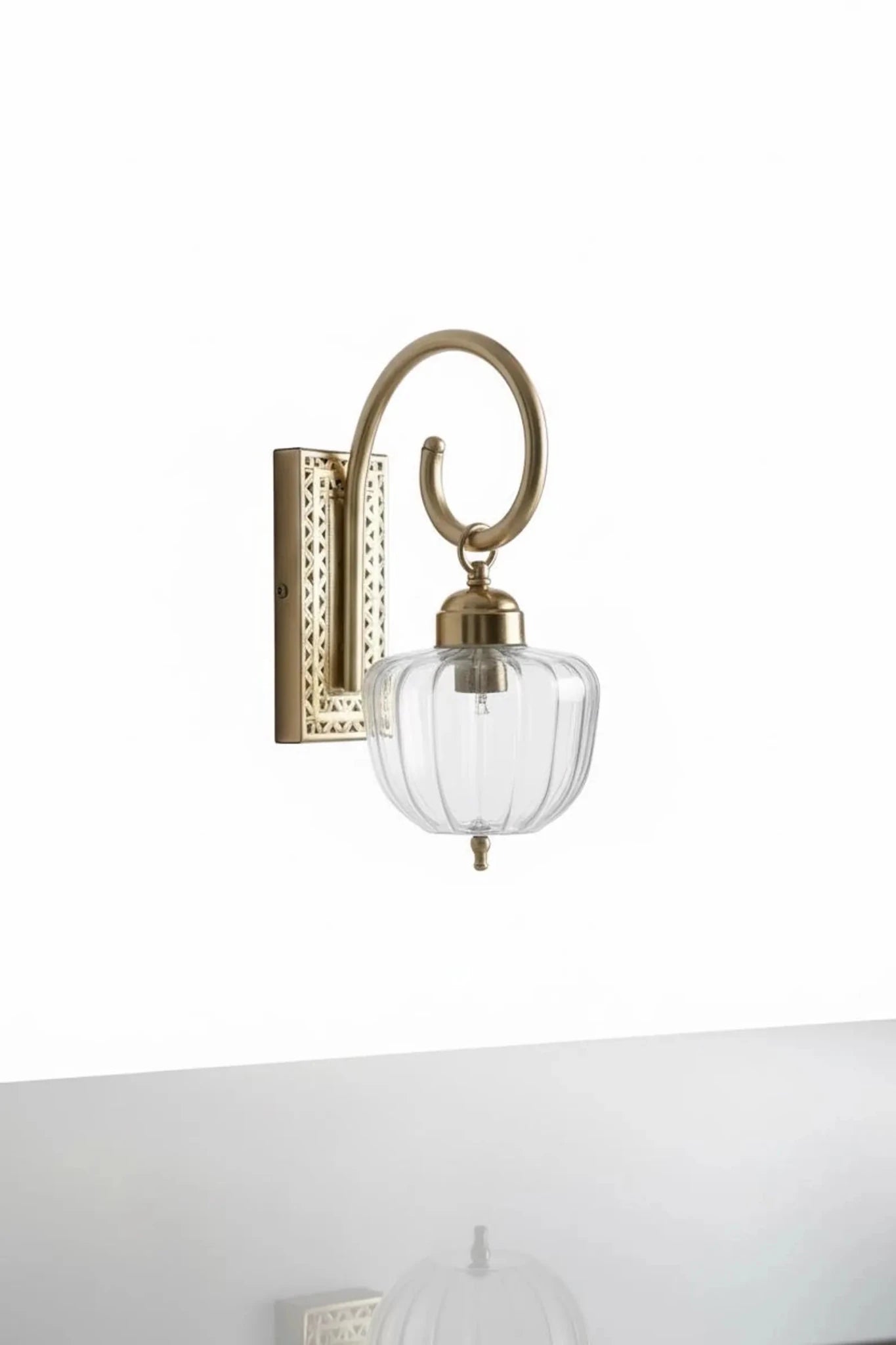 Ribbed Clear Glass Wall Sconce with Brass Arm – Handmade Wall Light | Les Trois Pyramides
