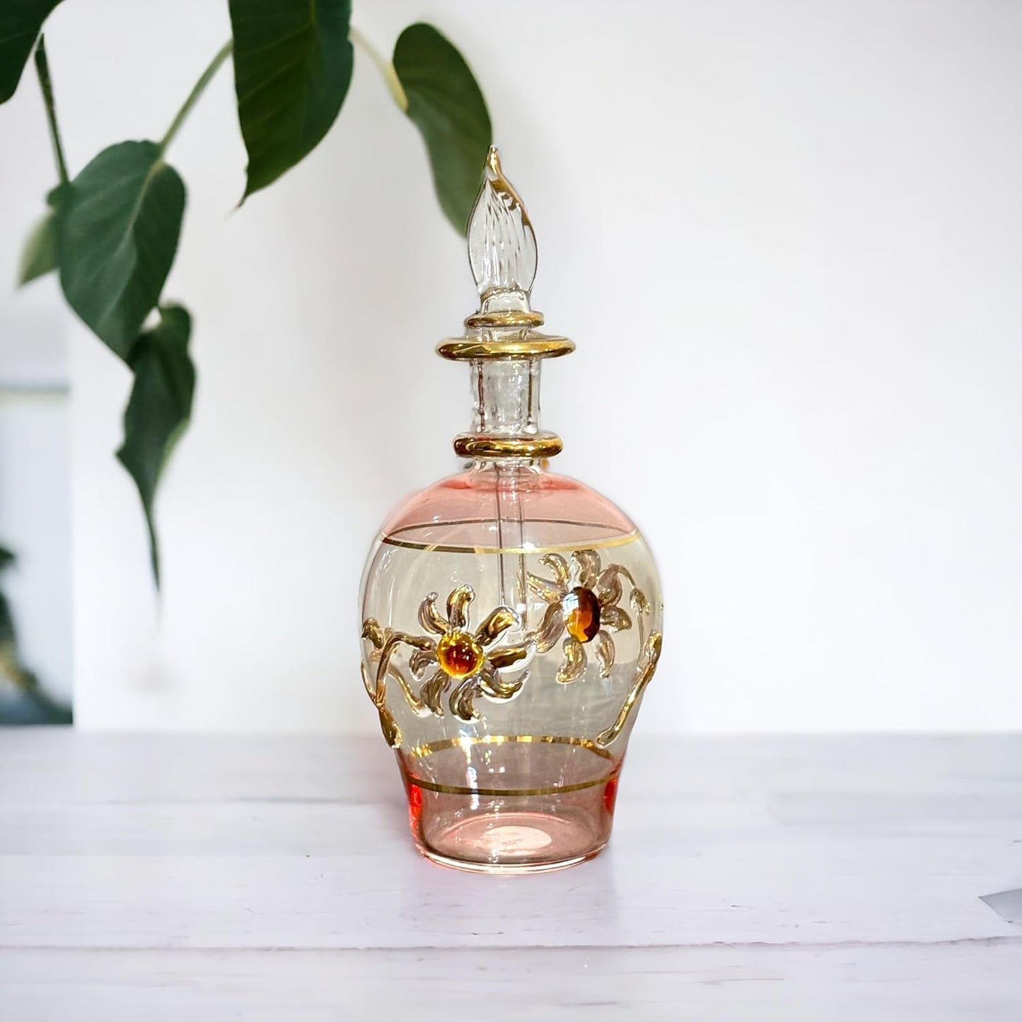 Pink and clear Engraved Perfume Bottle with 14K Gold | Les Trois Pyramides