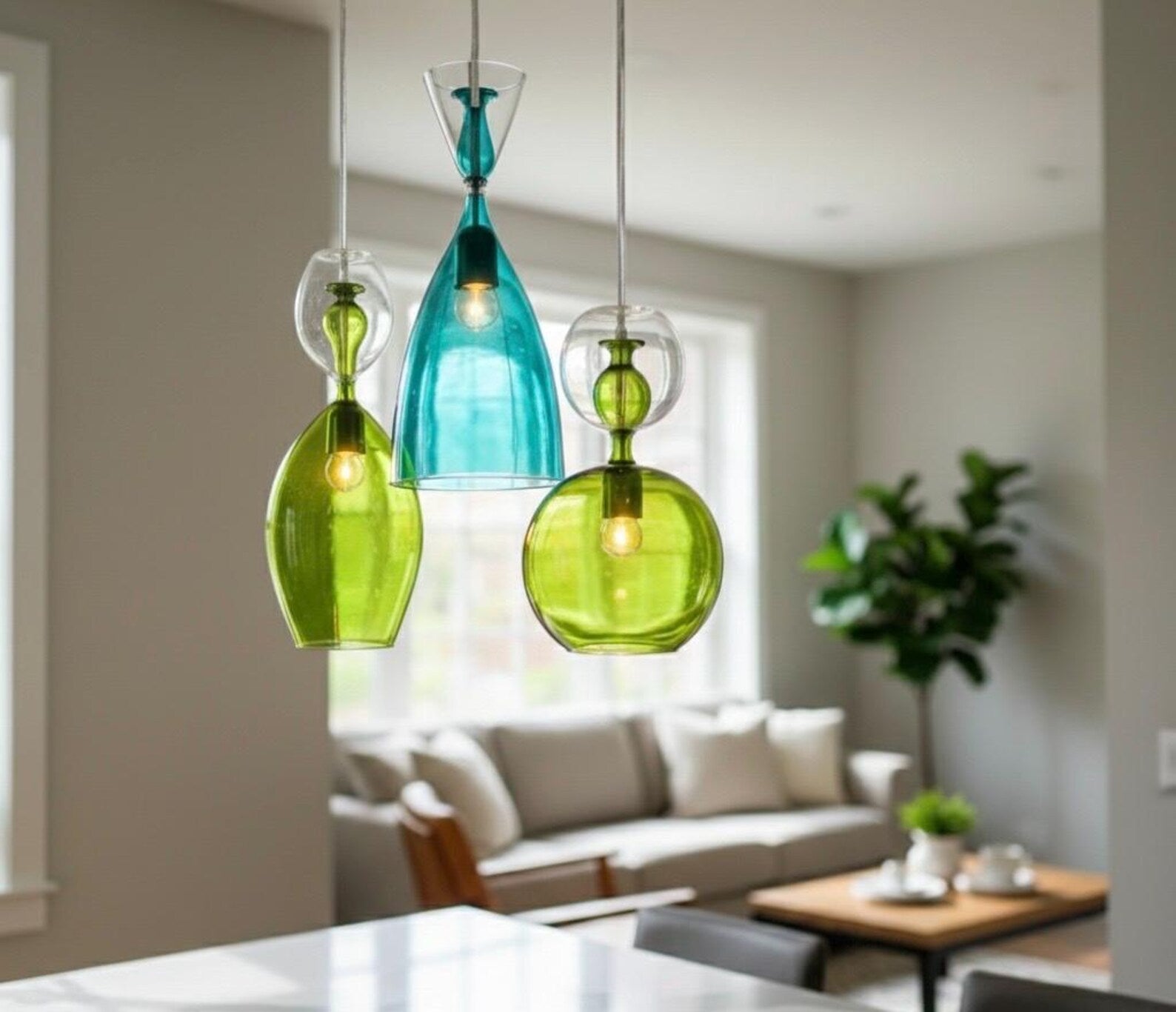 Set of Three Glass pendant lights - blown glass pendant - Les Trois Pyramides