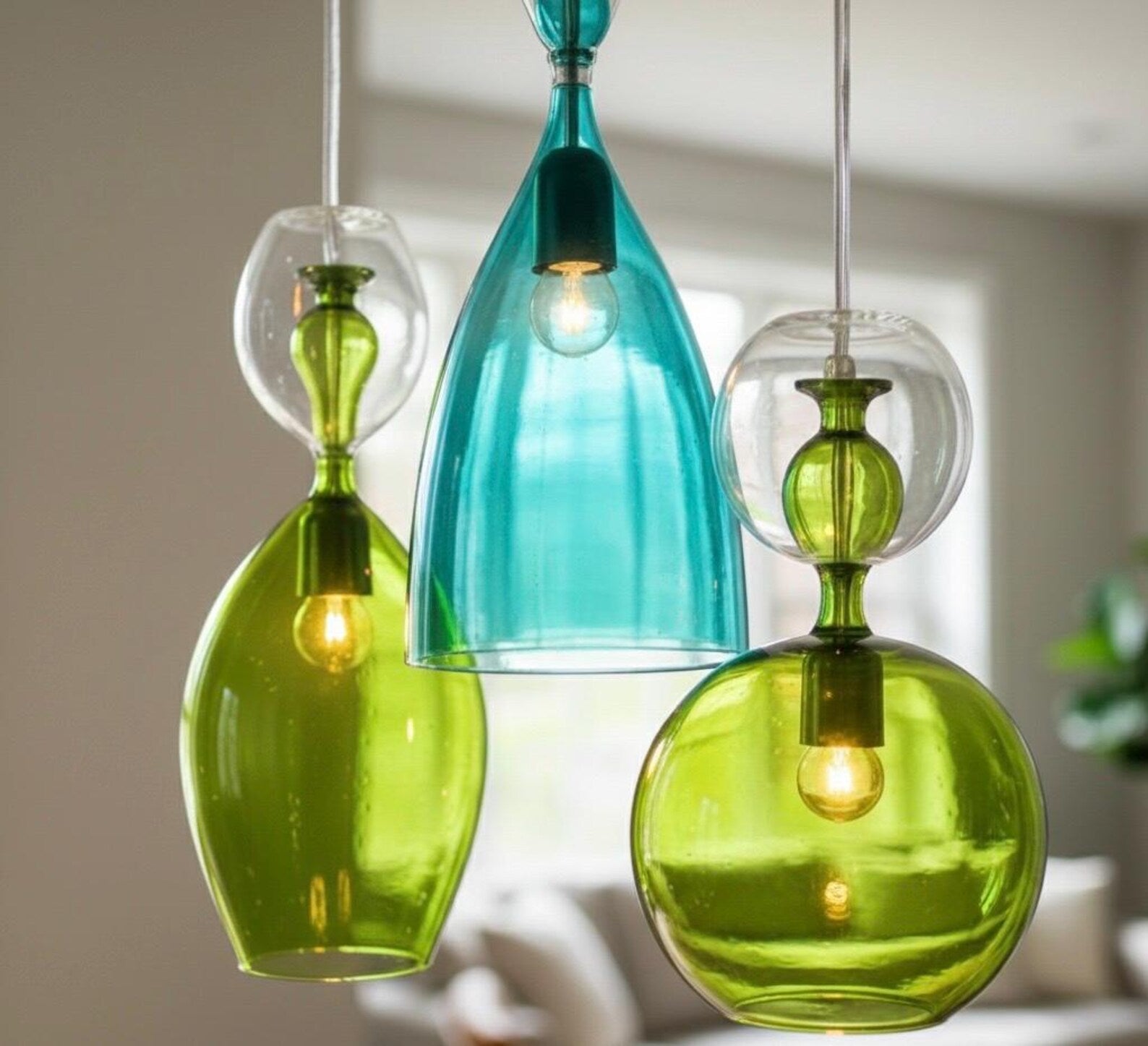Set of Three Glass pendant lights - blown glass pendant - Les Trois Pyramides