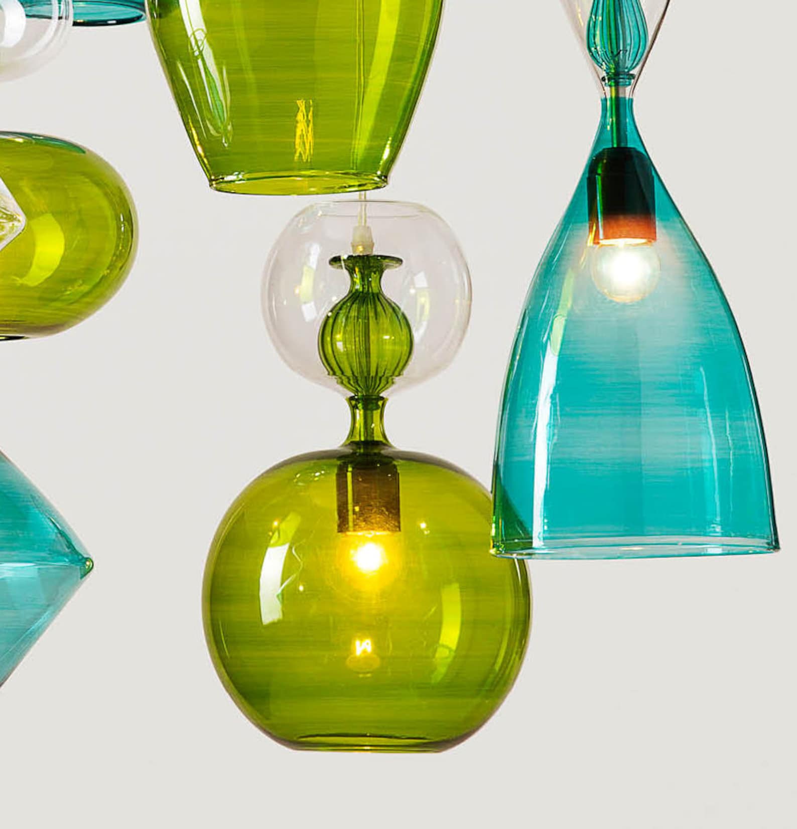 Set of 6 Light pendants In Green and Blue Hues - Les Trois Pyramides