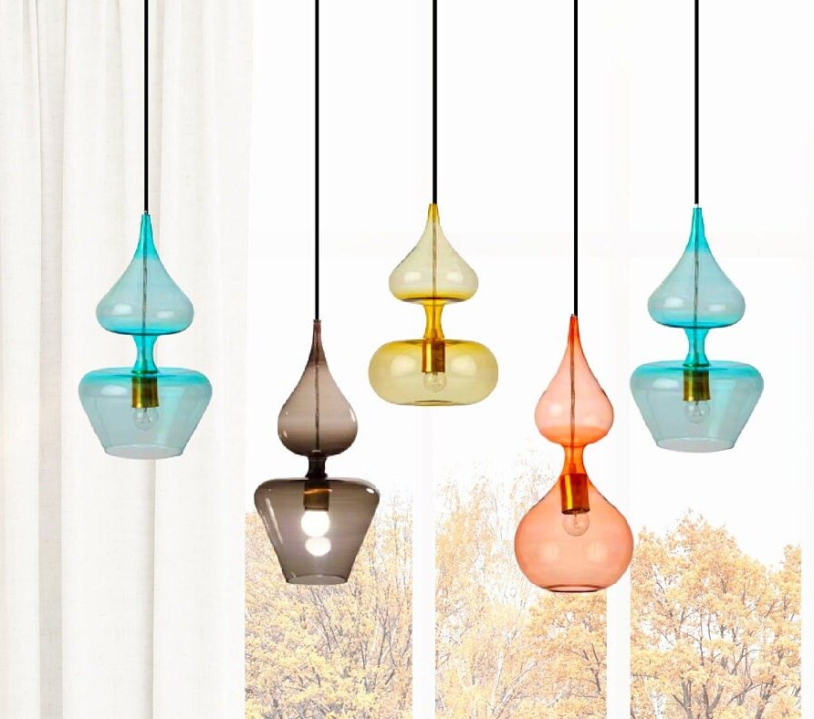 Set of 8 Light Pendants for Living Room - Les Trois Pyramides