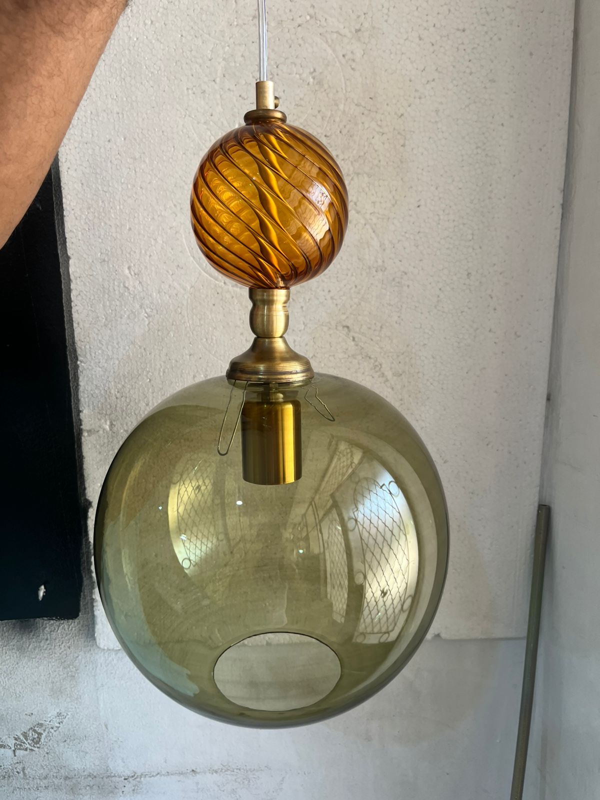 Set of Three Pendant Lights with Copper Separations - Les Trois Pyramides