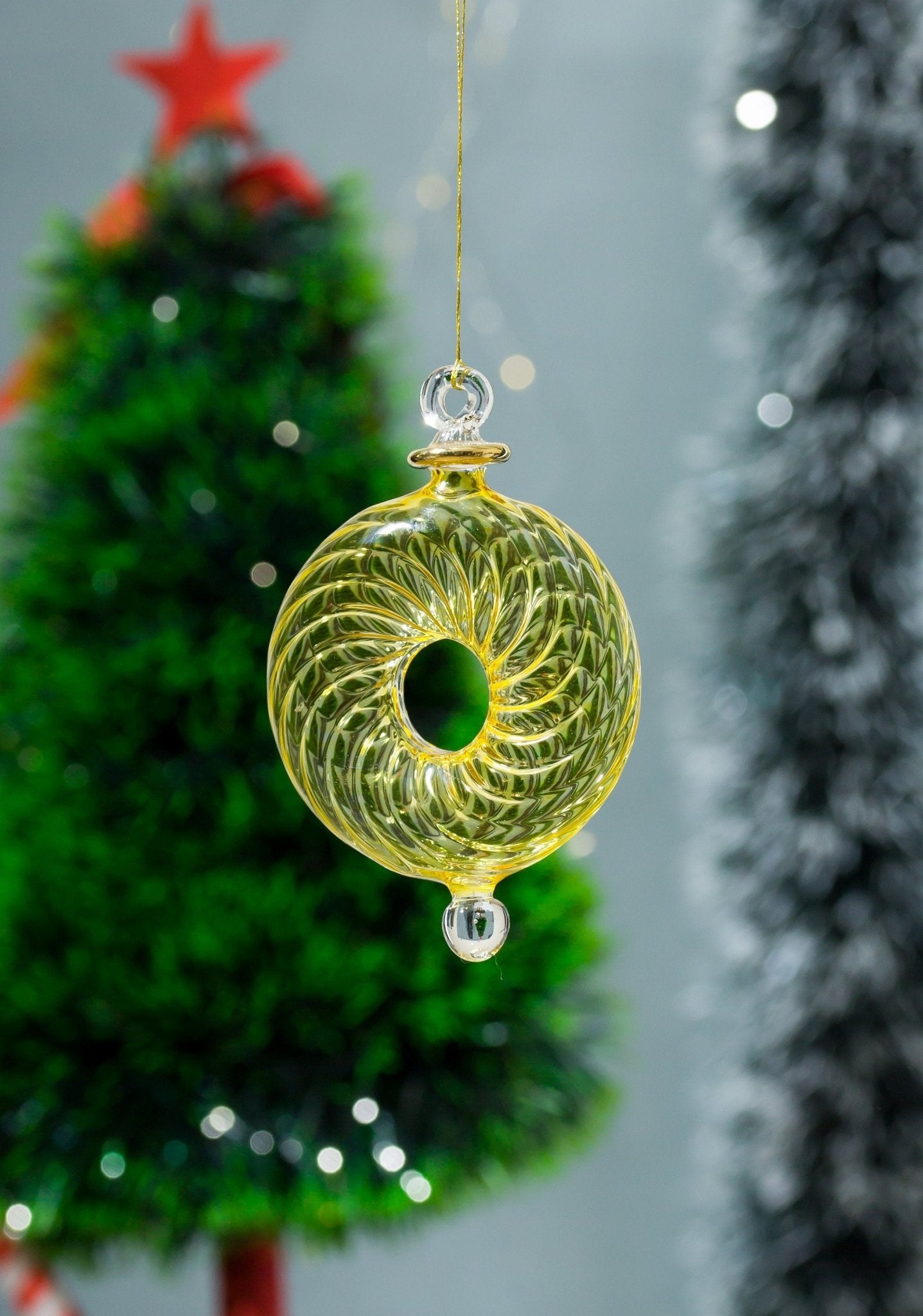 Turquoise Ribbed Tree Topper Ornament 14k Gold for Christmas Tree Decorations | Egyptian Hanging Blown Glass Ornament for Xmas Decor - Les Trois Pyramides