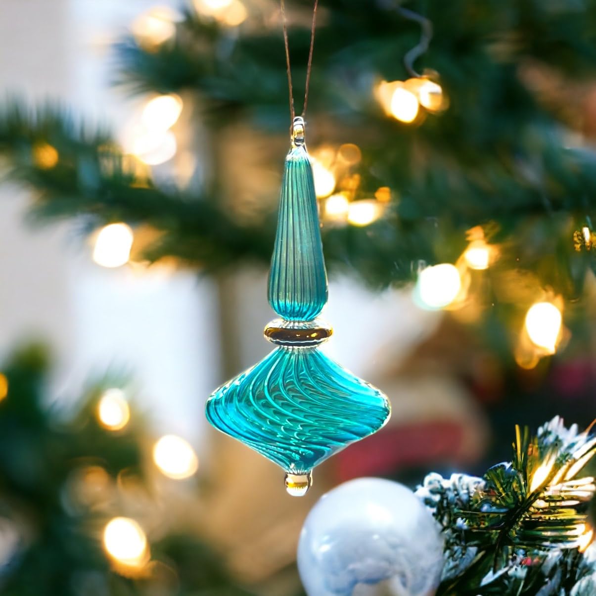 Turquoise Ribbed Tree Topper Ornament for Christmas Tree Decorations | Xmas Holiday Handmade Gift | Handblown Hand Painted Egyptian Ornament - Les Trois Pyramides