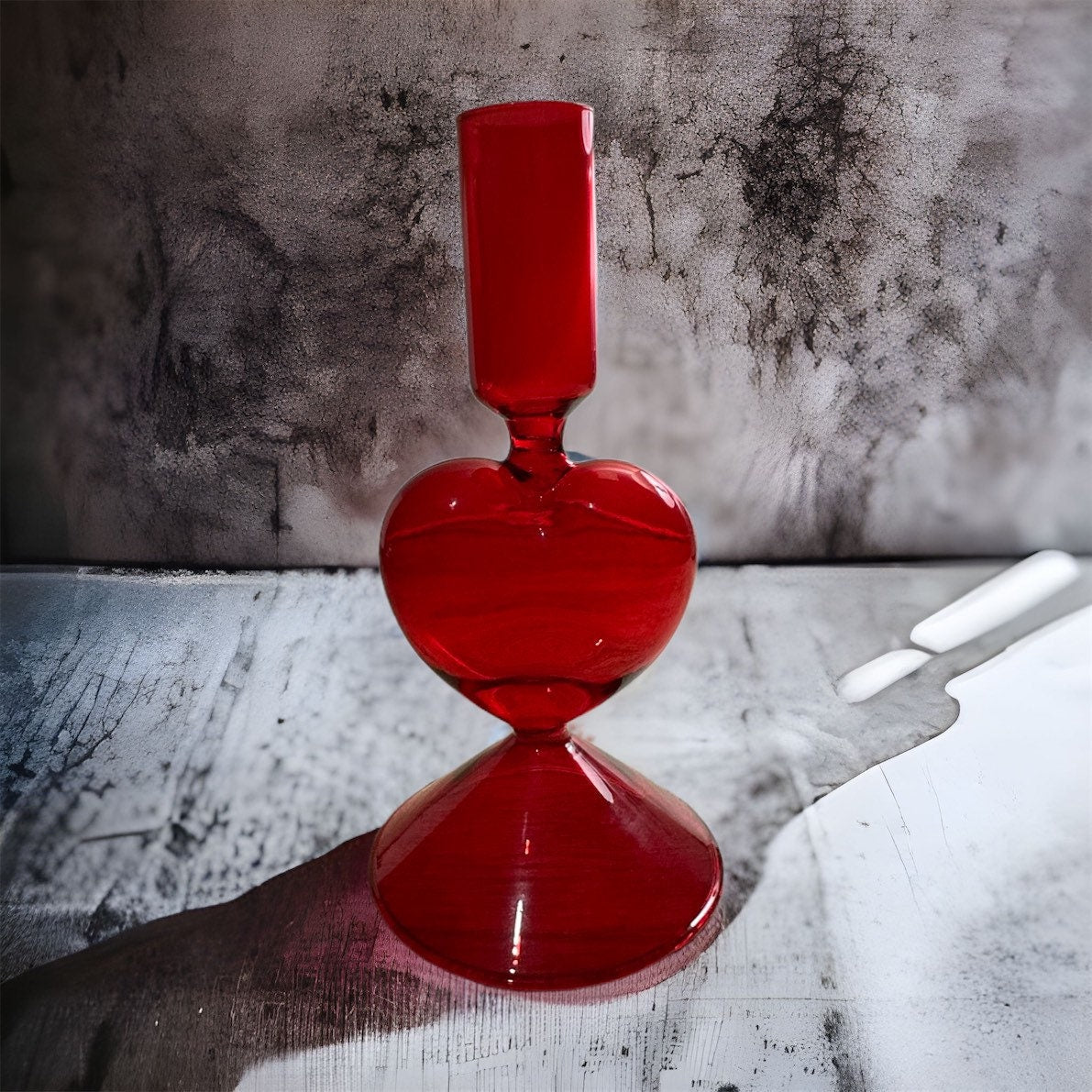 Valentine Candle Holder - Les Trois Pyramides